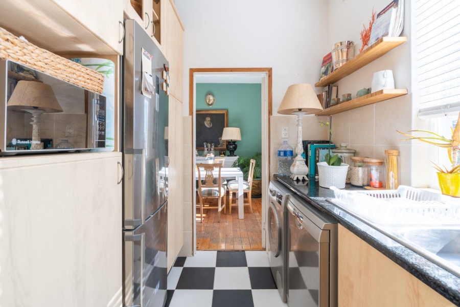 2 Bedroom Property for Sale in Sea Point Western Cape
